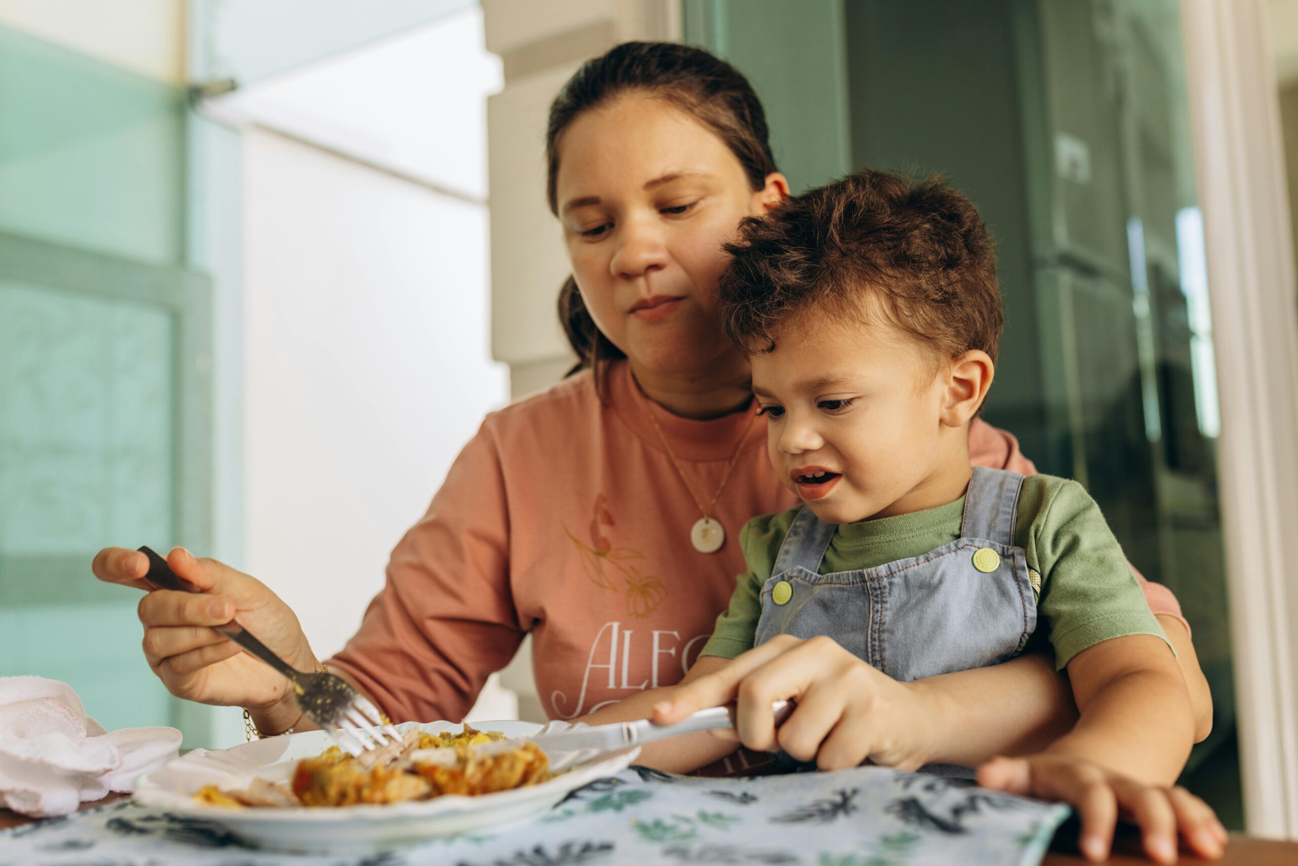 chia-samen: das superfood zum abnehmen und mehr 2 kostenloses stock foto zu essen, festhalten, frau