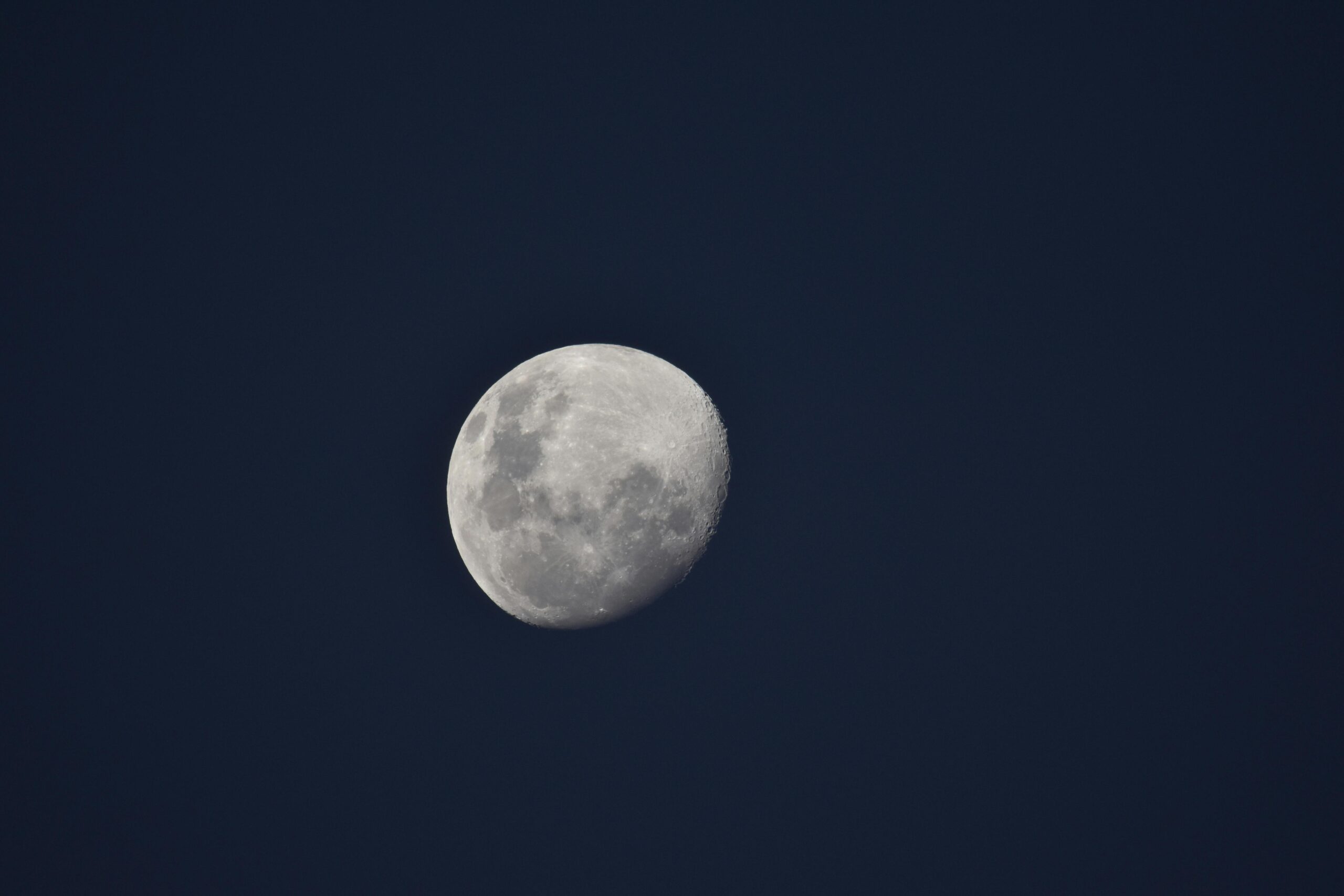 das geheimnis des erfolgreichen abnehmens jenseits der 40: tipps und strategien für jede altersgruppe 4 kostenloses stock foto zu abnehmender mond, luna, mond